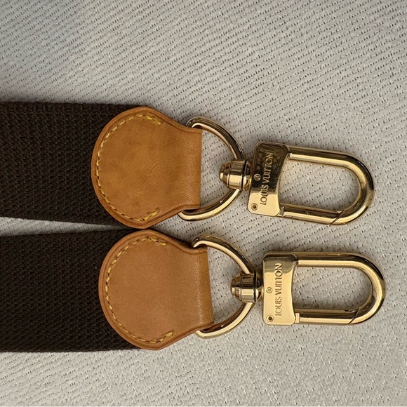 Excellent condition authentic strap. - Picture 2 of 9